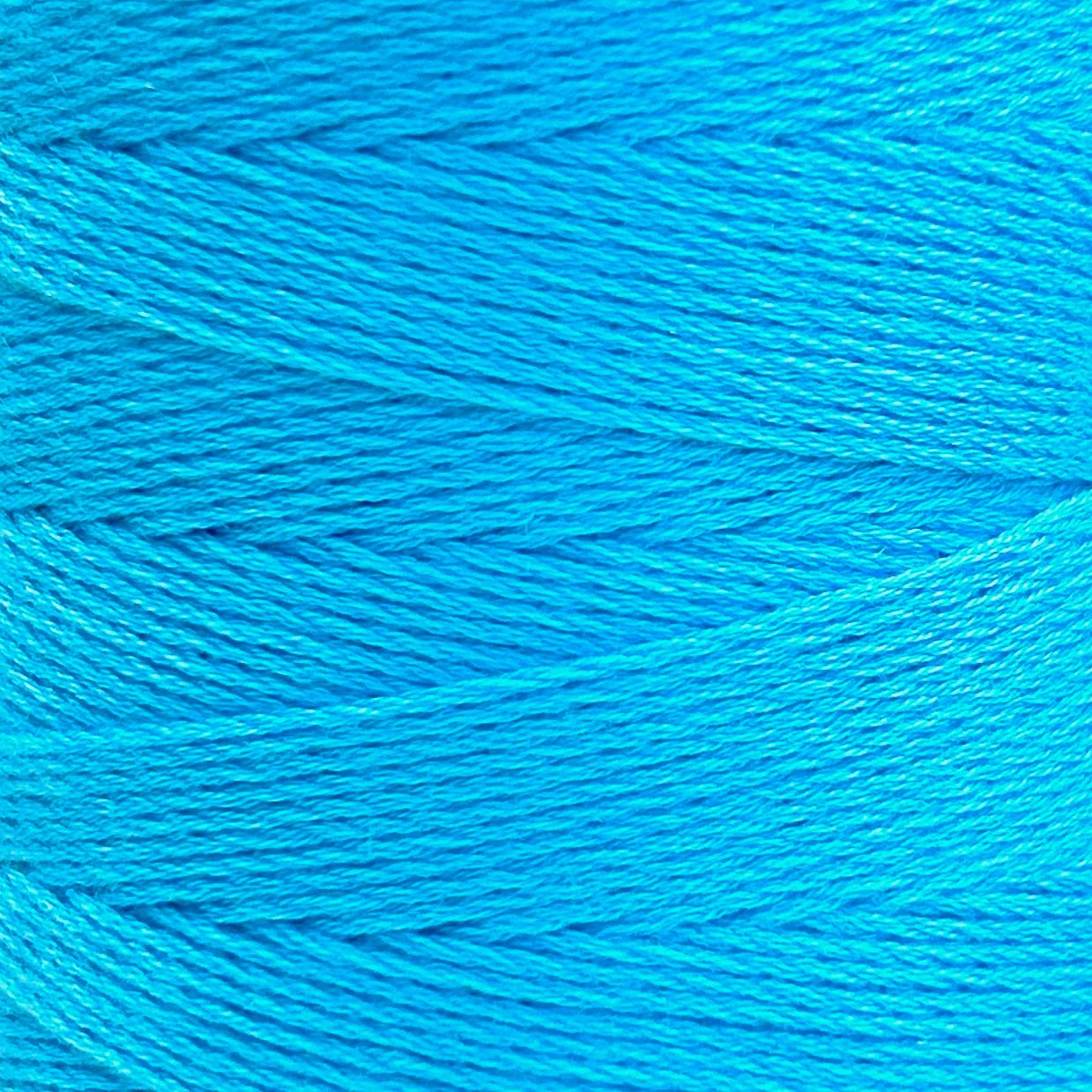 Chaine Trame - 100% Tencel Lyocell Yarn Cone | 100g in 28 Sky Blue ()