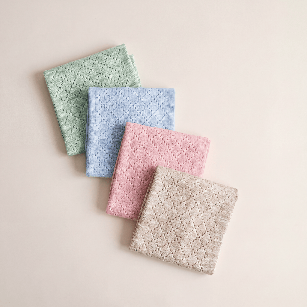 Chaine Trame-100% Tencel Lyocell Marled Yarn in 79 Candy Pink ()