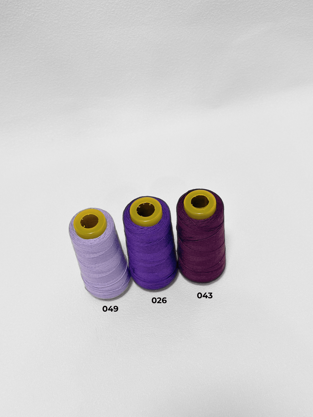 Chaine Trame-100% Tencel Lyocell Yarn｜5.6 Nm in 001 Black ()