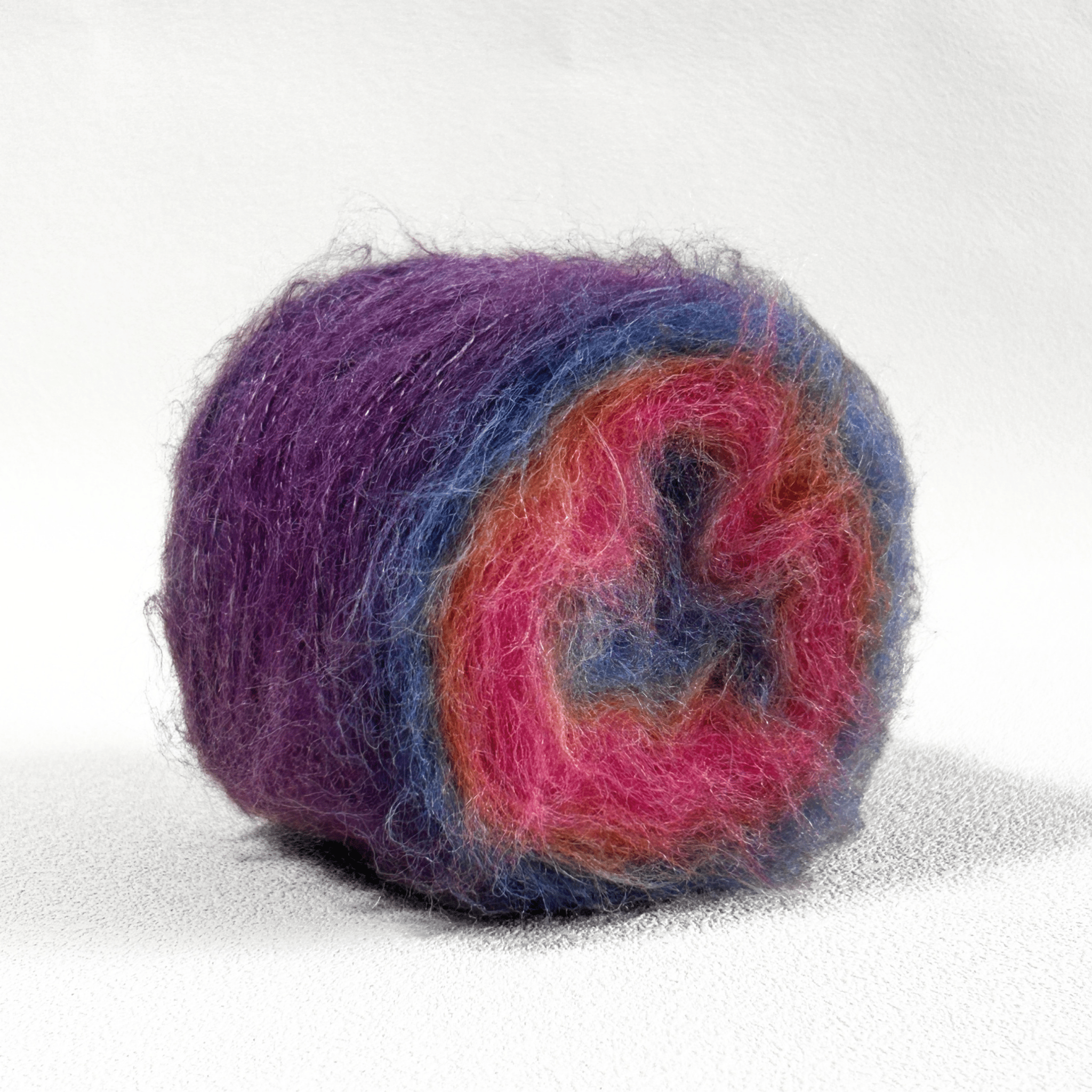 Chaine Trame - Berry Nebula | Hand - dyed Gradient Mohair Wool Yarn in 50g ()