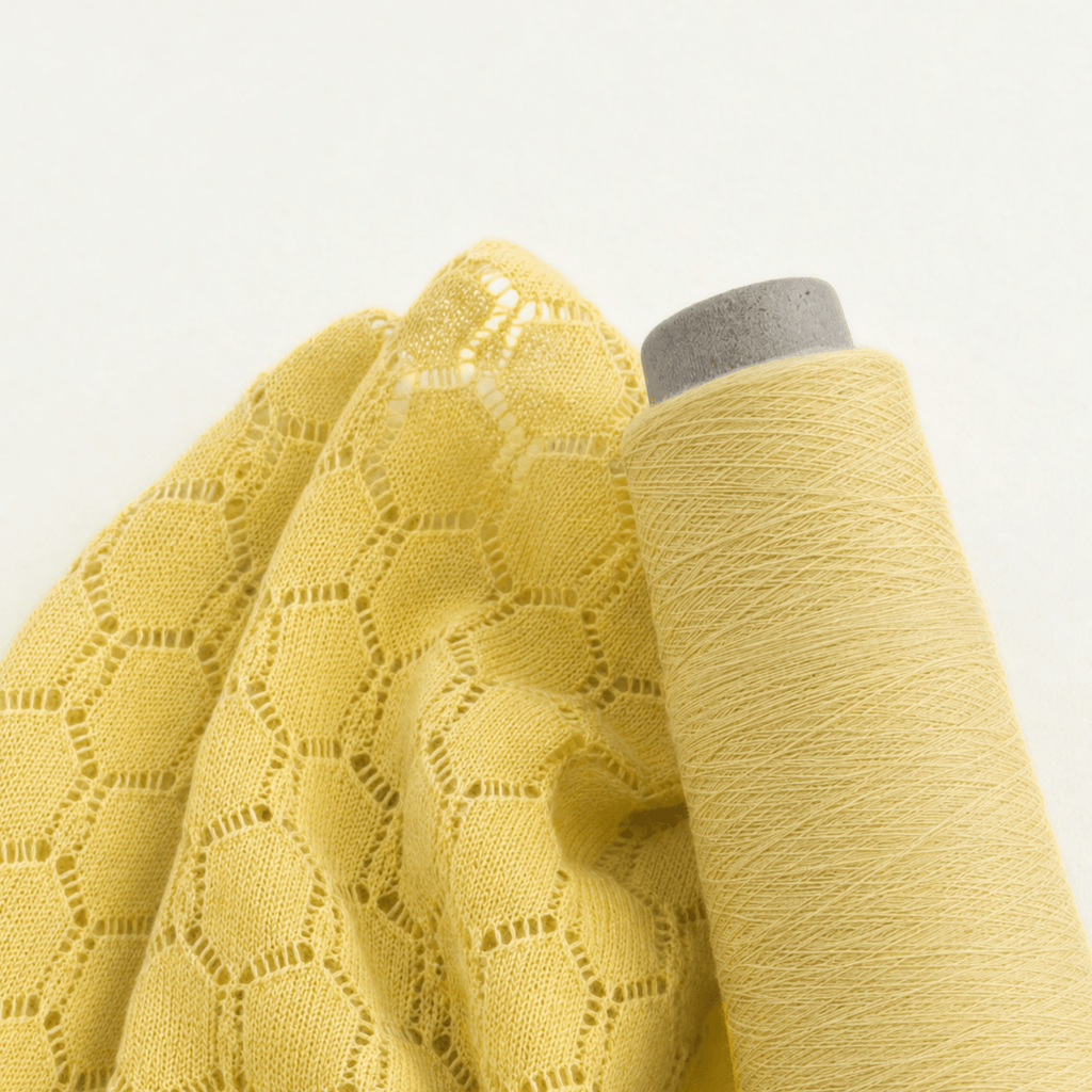 Chaine Trame-Cotton Tencel Lyocell Yarn in S001 Grapefruit ()