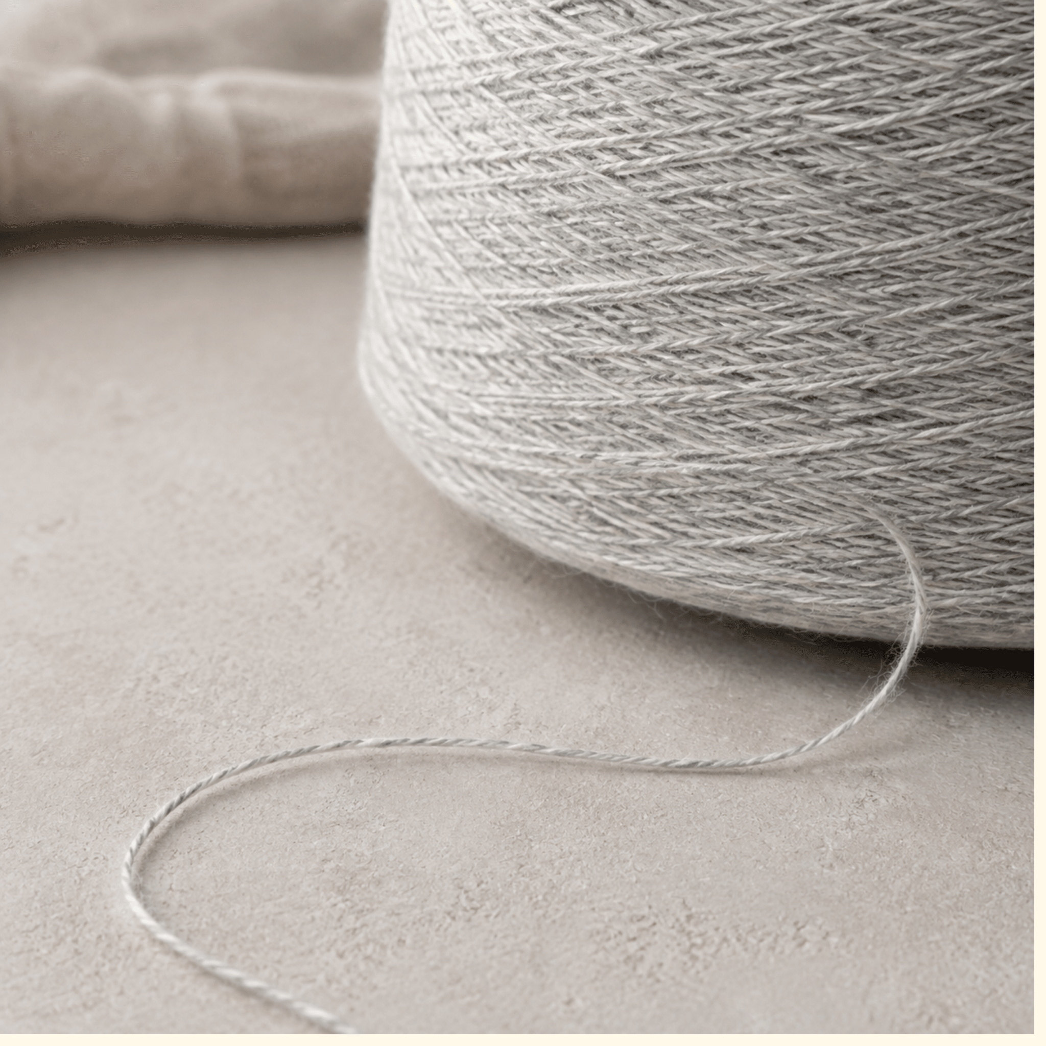 Chaine Trame-Merino Wool Cashmere Yarn in Light Grey Mélange ()