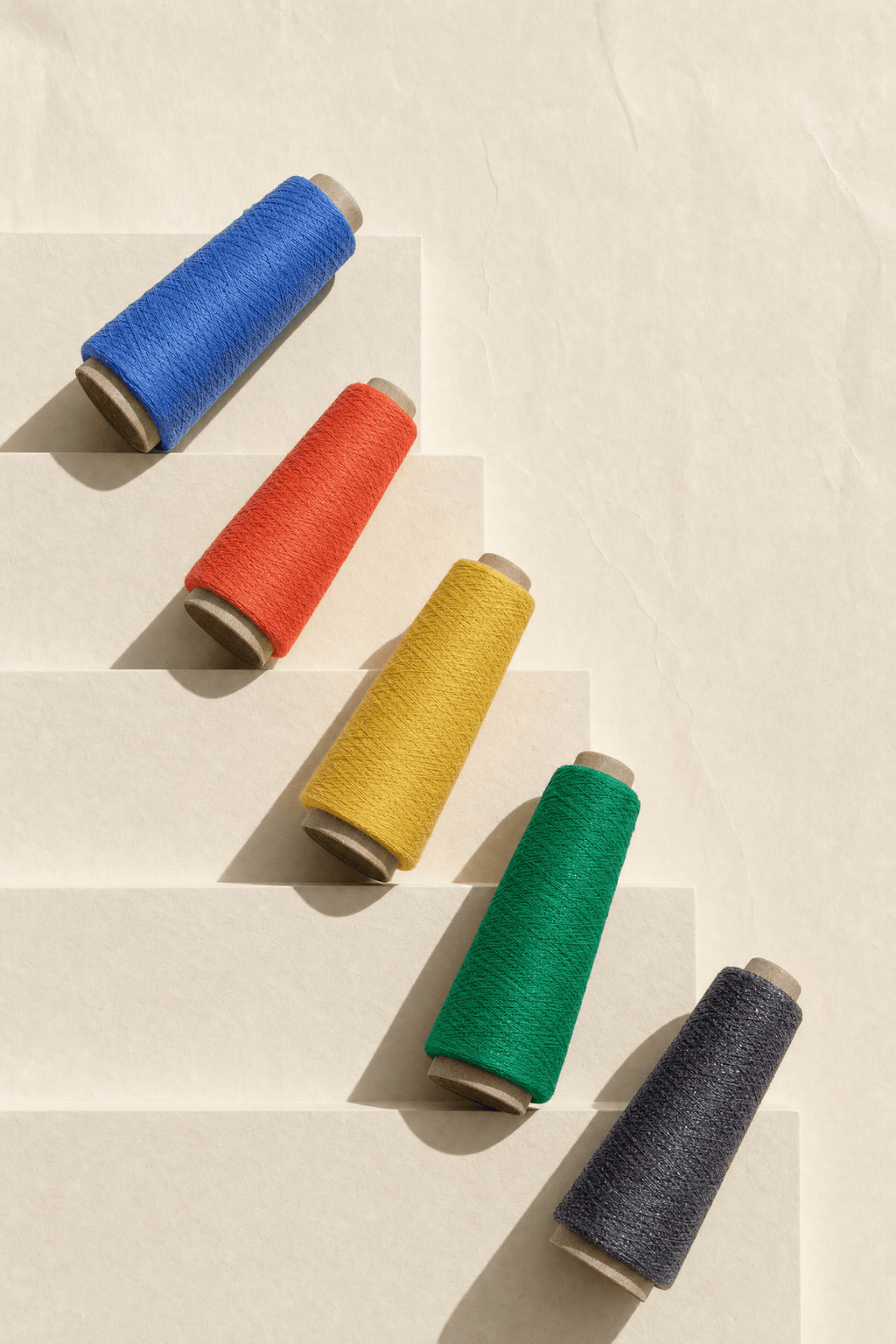 Chaine Trame-Subtle Shimmer Tencel Lyocell Nylon Yarn in Azure Blue ()