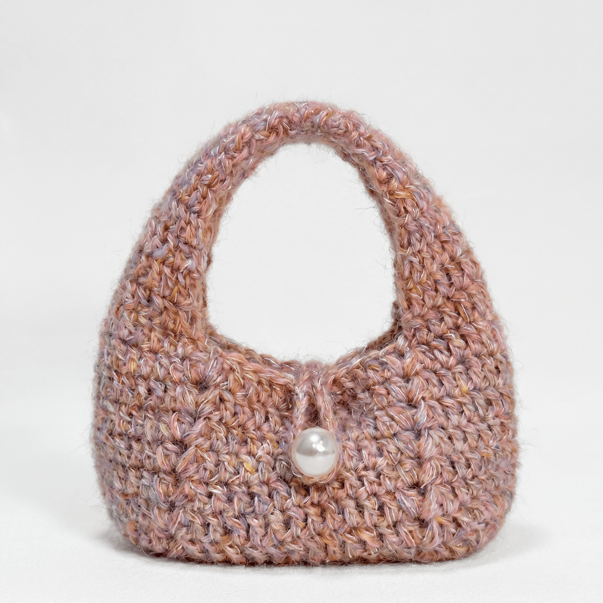 Chaine Trame - Textured Wool Wristlet Bag Crochet Kit in White ()
