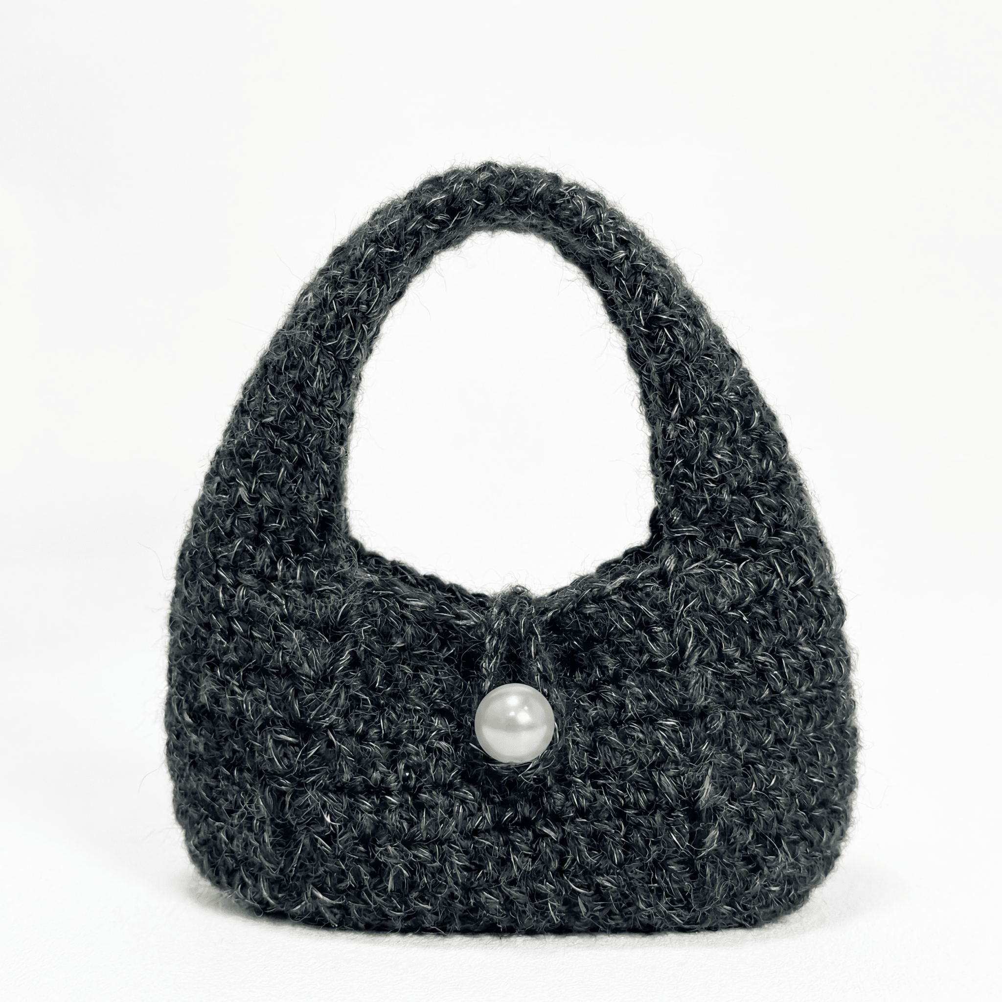 Chaine Trame - Textured Wool Wristlet Bag Crochet Kit in White ()